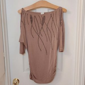 Suzy Shier Peekaboo 3/4 Sleeve Beaded Top